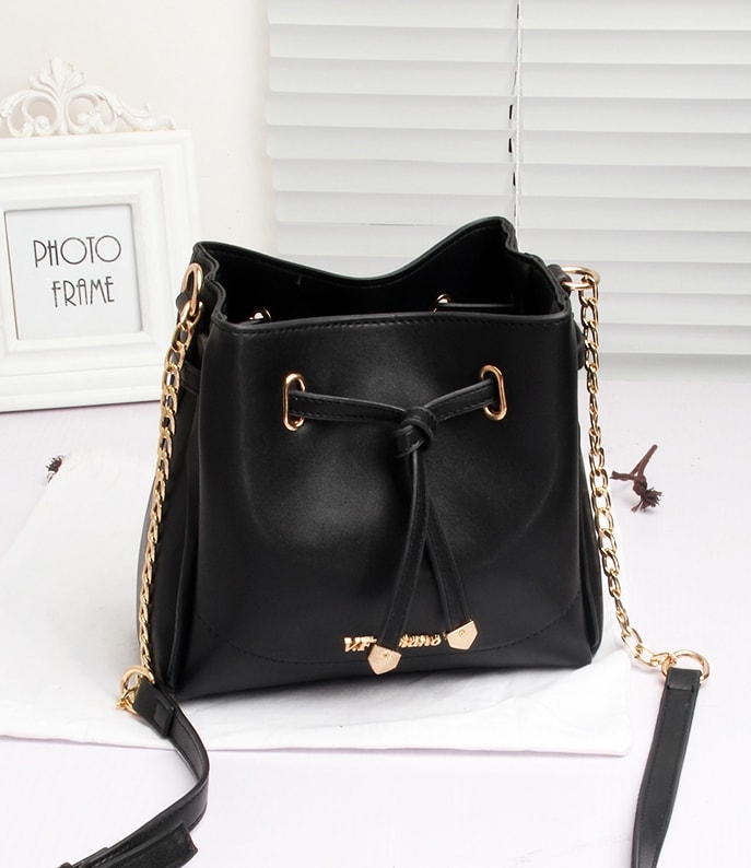 Korea Buckle Shoulder Bag BG652 Black