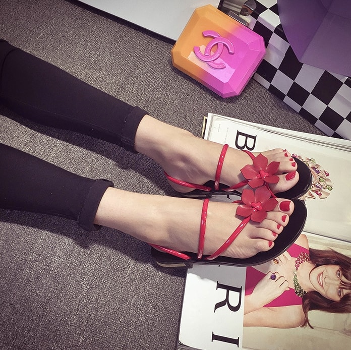 Red Flower Japanese Sandal