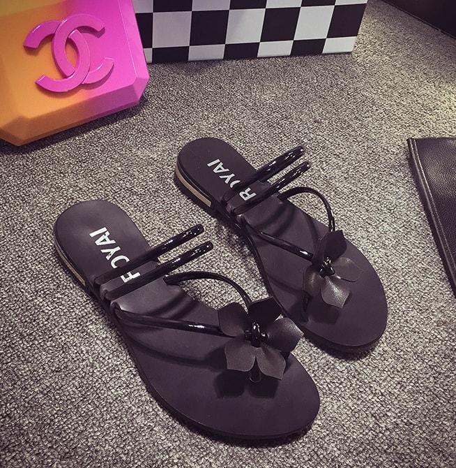 Black Flower Japanese Sandal