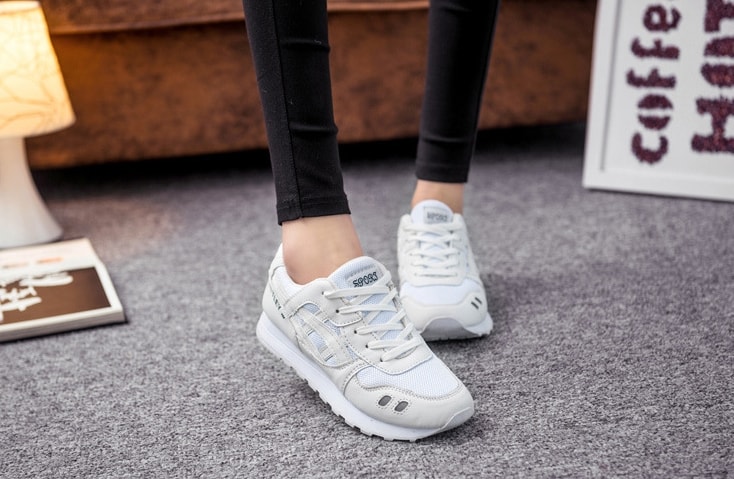 White Casual Korea Sport Shoes