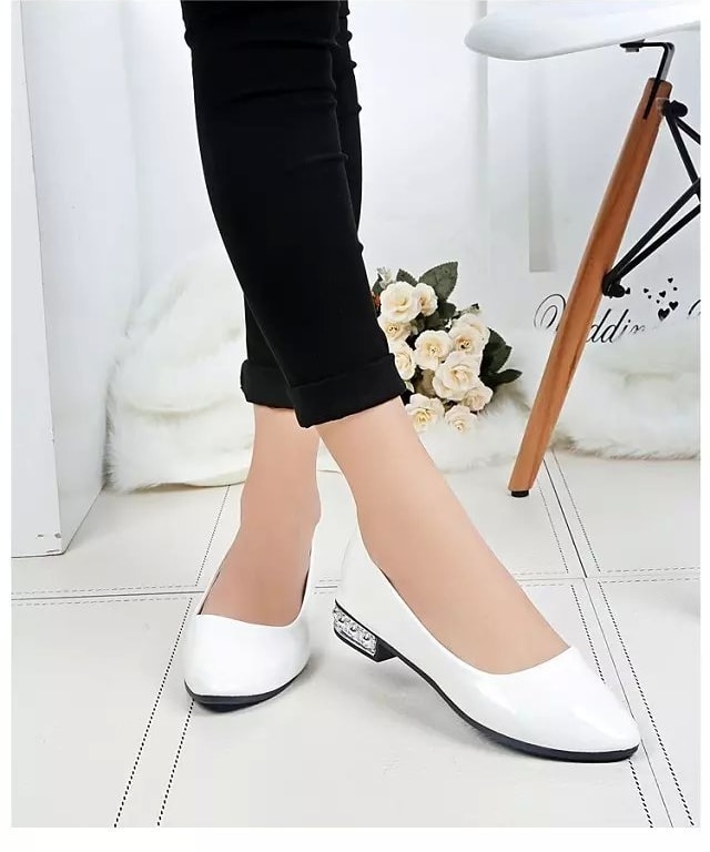 White Korean Pointed Low Heel Shoes