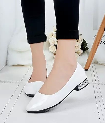 White Korean Pointed Low Heel Shoes