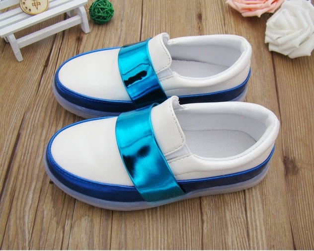 White Colorful Flashing Led Shoes - Kids