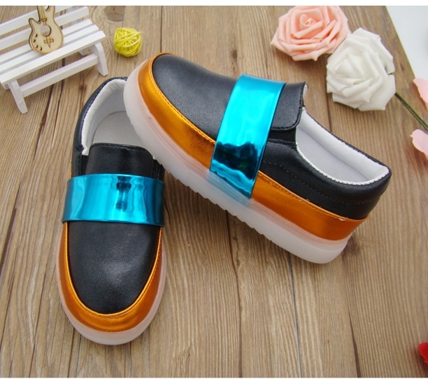 Black Colorful Flashing LED Shoes - Kids