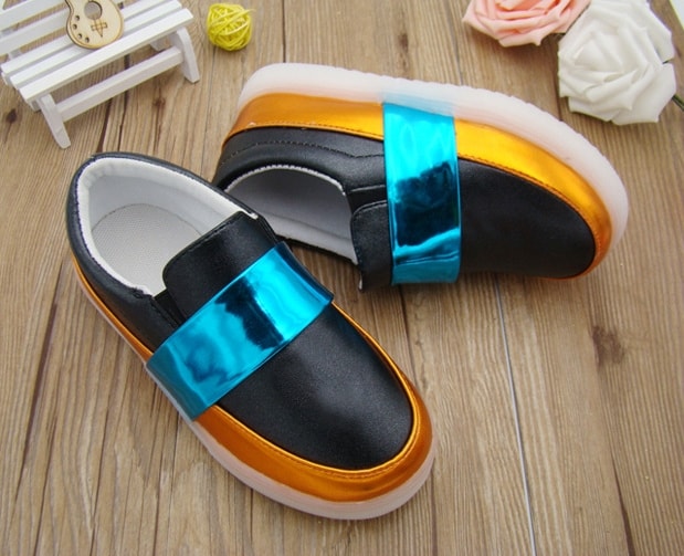 Black Colorful Flashing LED Shoes - Kids