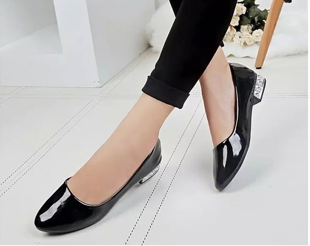 Black Korean Pointed Low Heel Shoes