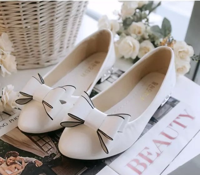 White Korean Bow Low Heel Shoes