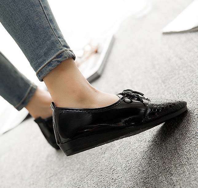 Black Flat Casual Shoes Import - Tamochi - Toko baju wanita murah dan ...