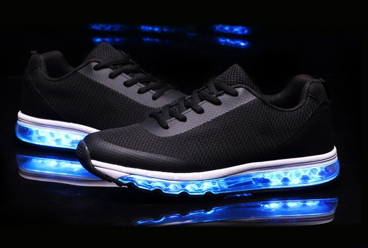 Black Tide Sepatu LED Sport - Female