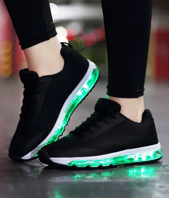 Black Tide Sepatu LED Sport - Female