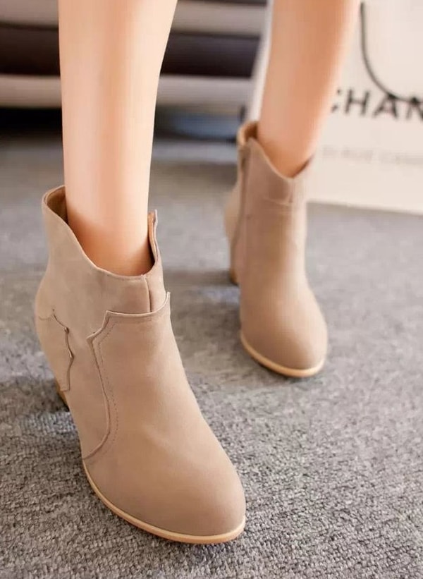 Beige Casual Suede Boots Import