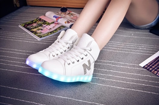 White High Top Luminous Led Shoes - Female