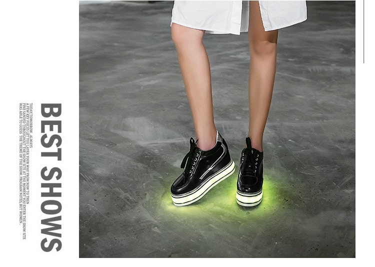 Black Thick Bottom Muffin LED shoes - Female