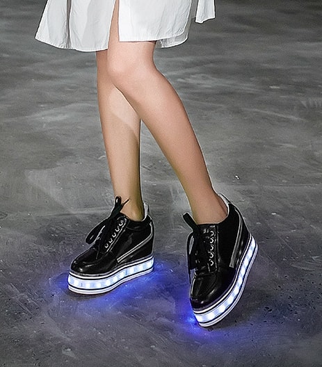 Black Thick Bottom Muffin LED shoes - Female