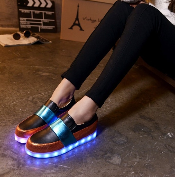 Black & Blue Luminous LED Shoes - Female