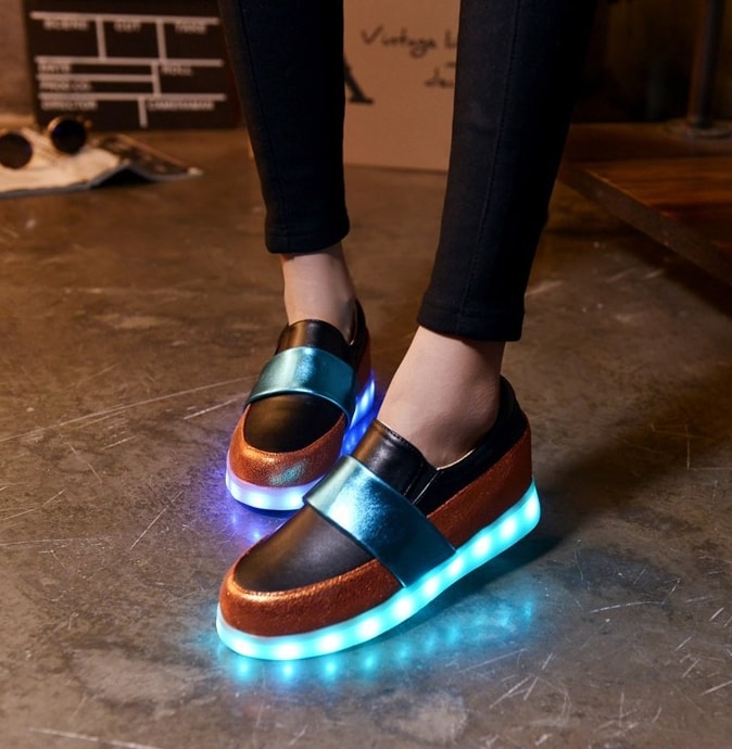 Black & Blue Luminous LED Shoes - Female