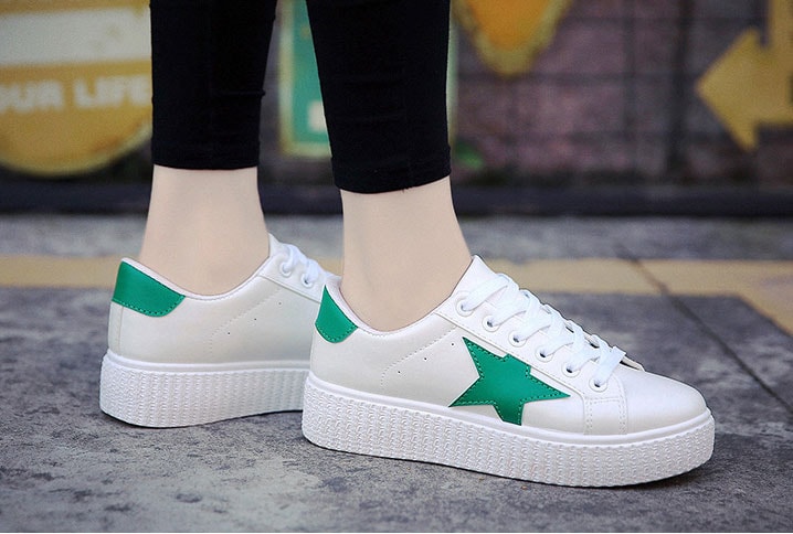 Green Thick Crust Star Sneaker