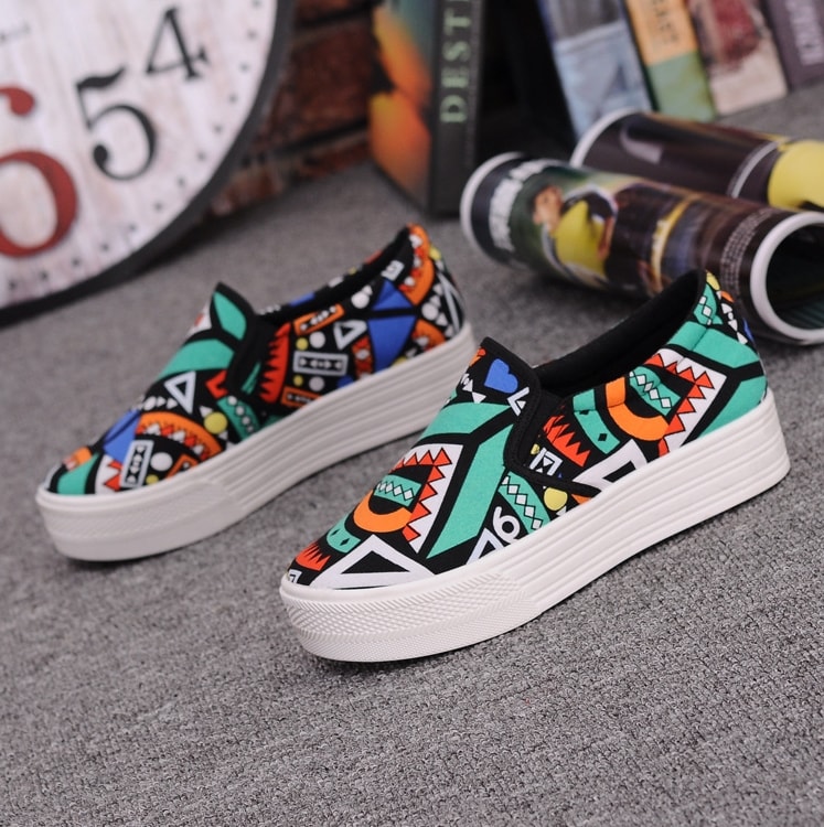 Green Thick Graffiti Shoe Import