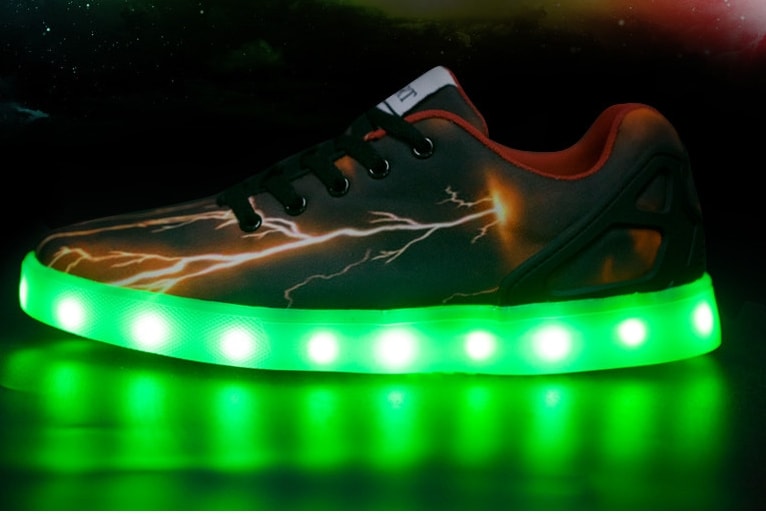 Purple Flash Lightning LED Shoes - Male