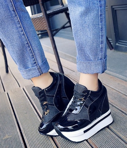 Black Thick Crust Sneakers Import