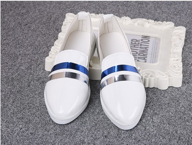 White Casual Flat Shoes Import