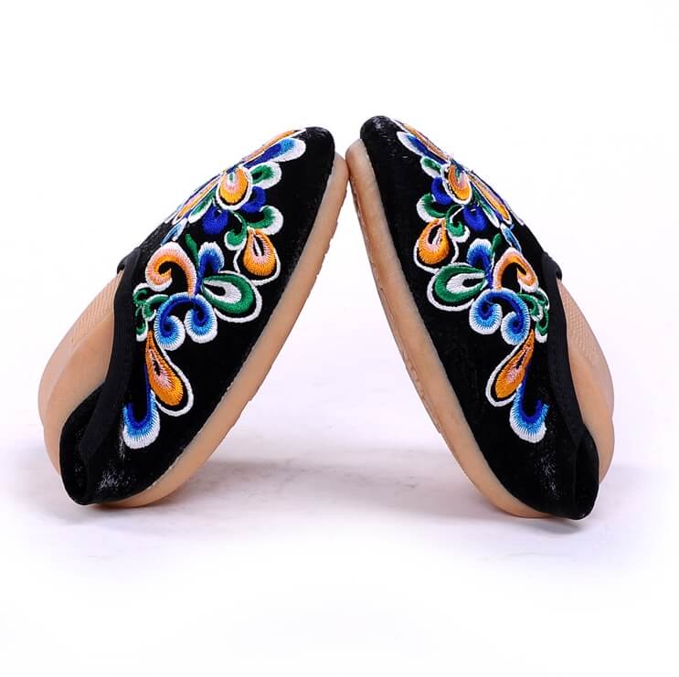 Black Ethnic Retro Casual Shoes Import