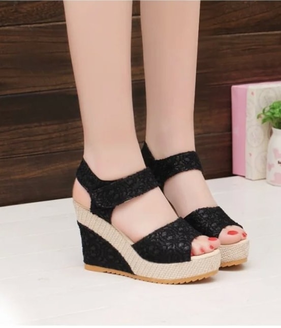 Black Velcro Heavy Bottom Lace Wedges