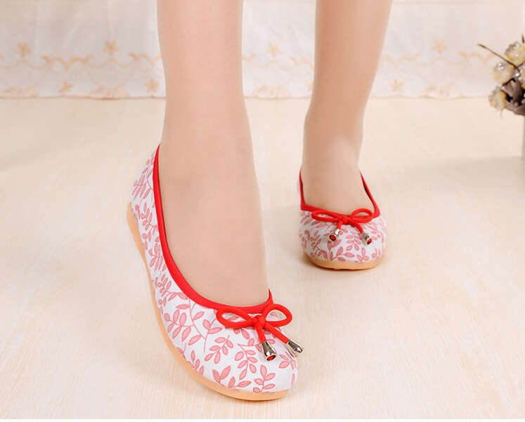 Red Retro Casual Shoes Import