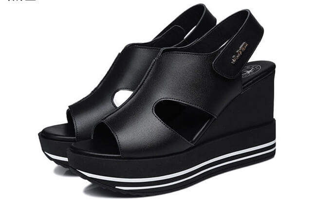 Black Fashion Sandal GucciHeaven