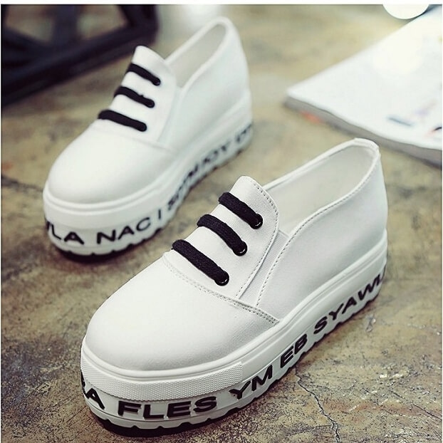 White Casual Three Stripe Shoes Import