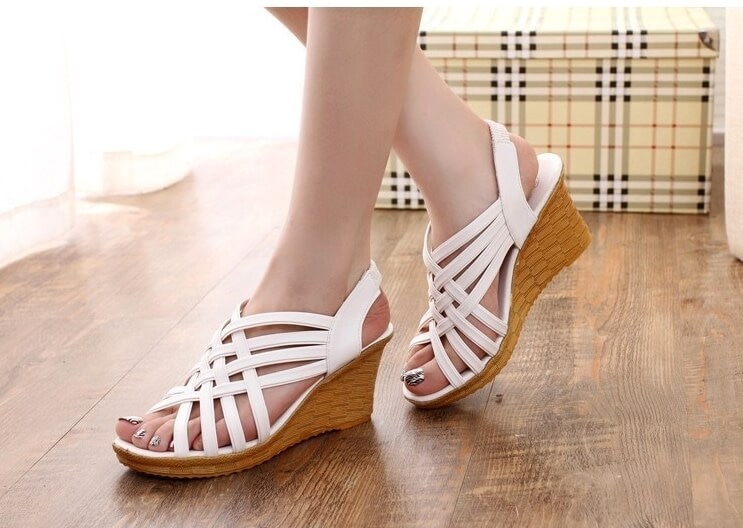 White Fashion Roman Sandal Import