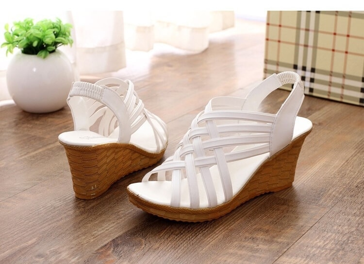 White Fashion Roman Sandal Import