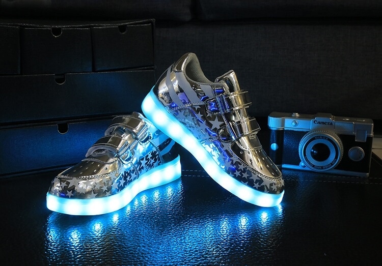 Silver Chrome Star LED Shoes - Kids