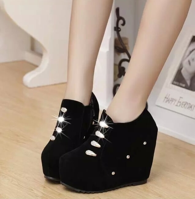 Black Scrub High Heel Boots Import