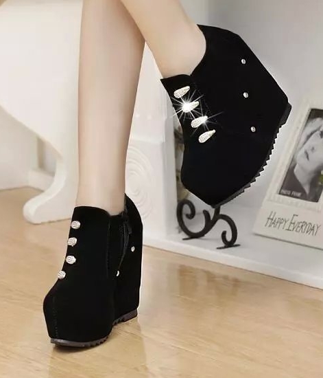 Black Scrub High Heel Boots Import