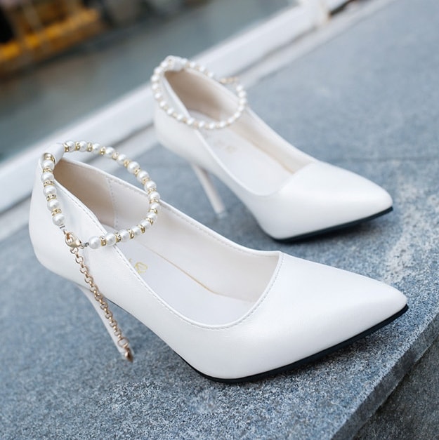 White Korean Style Diamond Strap Shoes