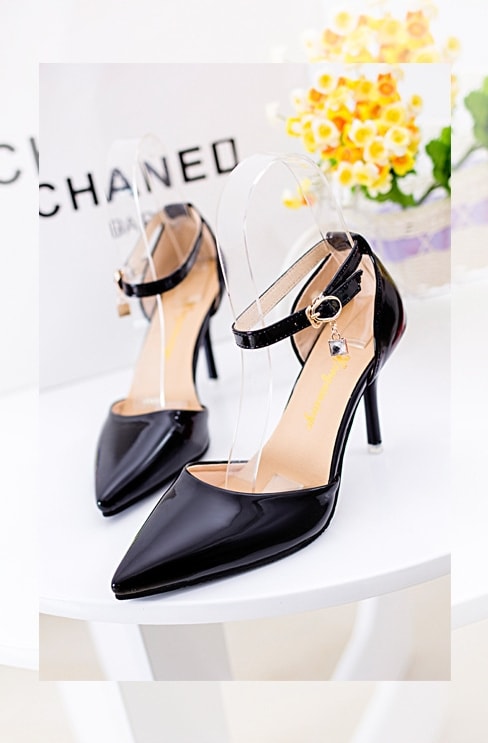 Black Korean Style Diamond Strap Shoes