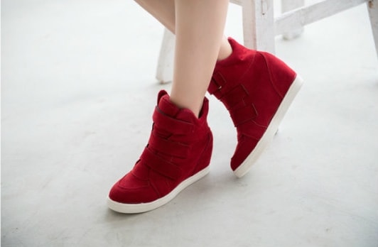 Pure Red Sport Shoes Import