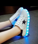 Black Breathable Star LED Shoes - Female